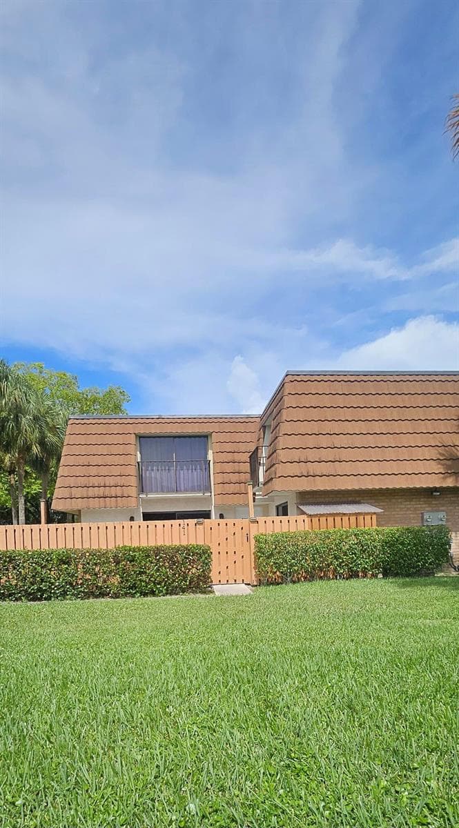 141 Heritage Way SE photo 8