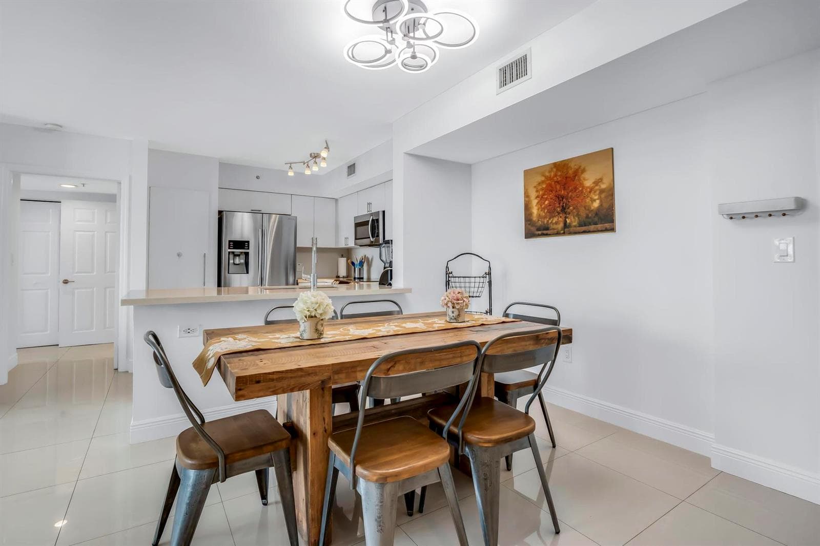 1155 BRICKELL BAY Drive 2509 photo 6