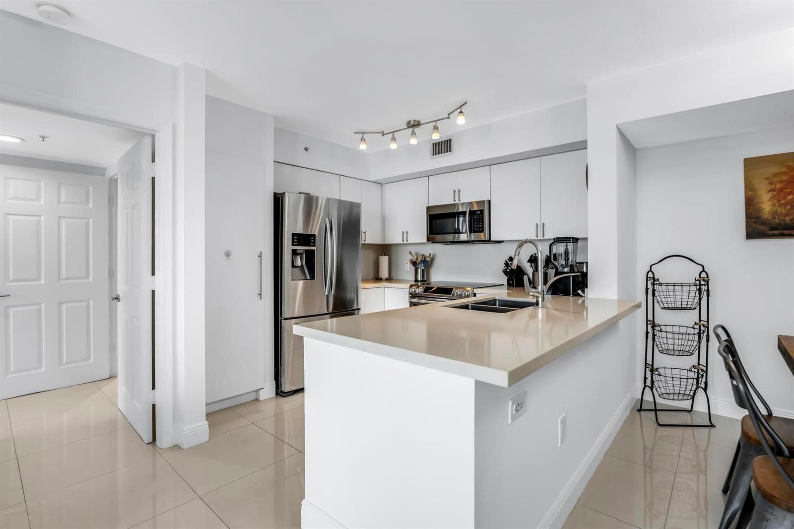 1155 BRICKELL BAY Drive 2509 photo 14