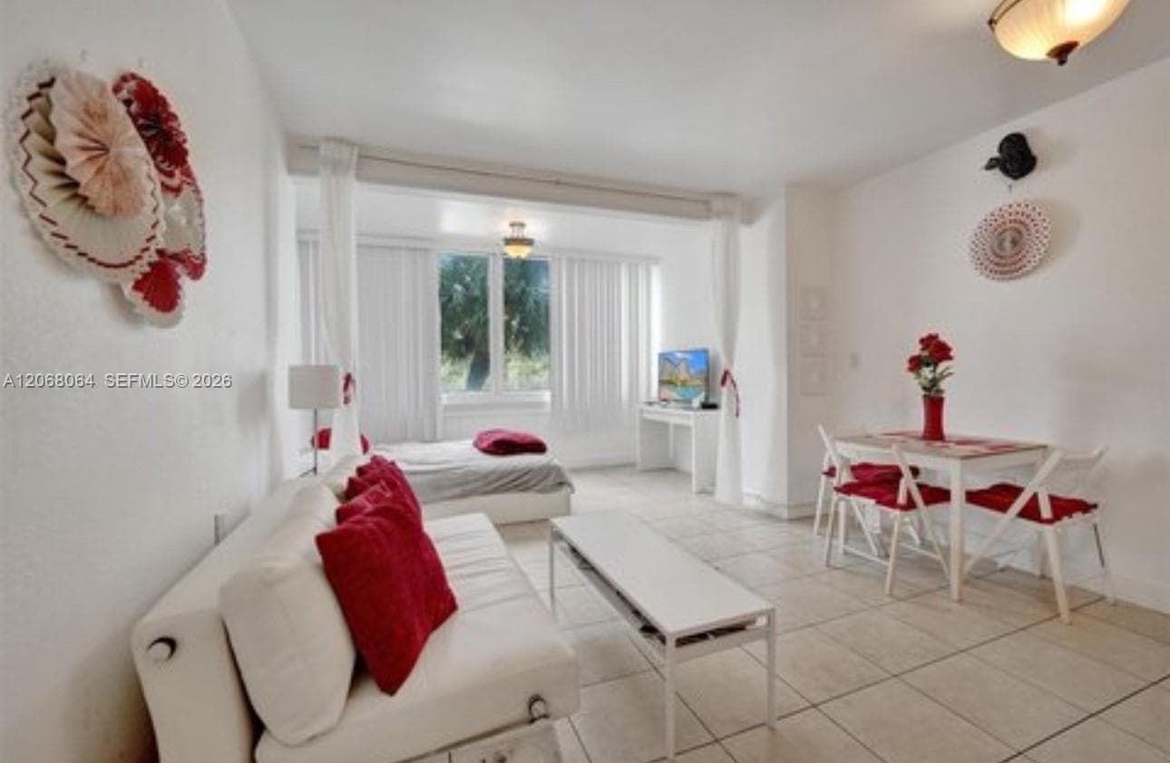 4040 Galt Ocean Dr 221 photo 3