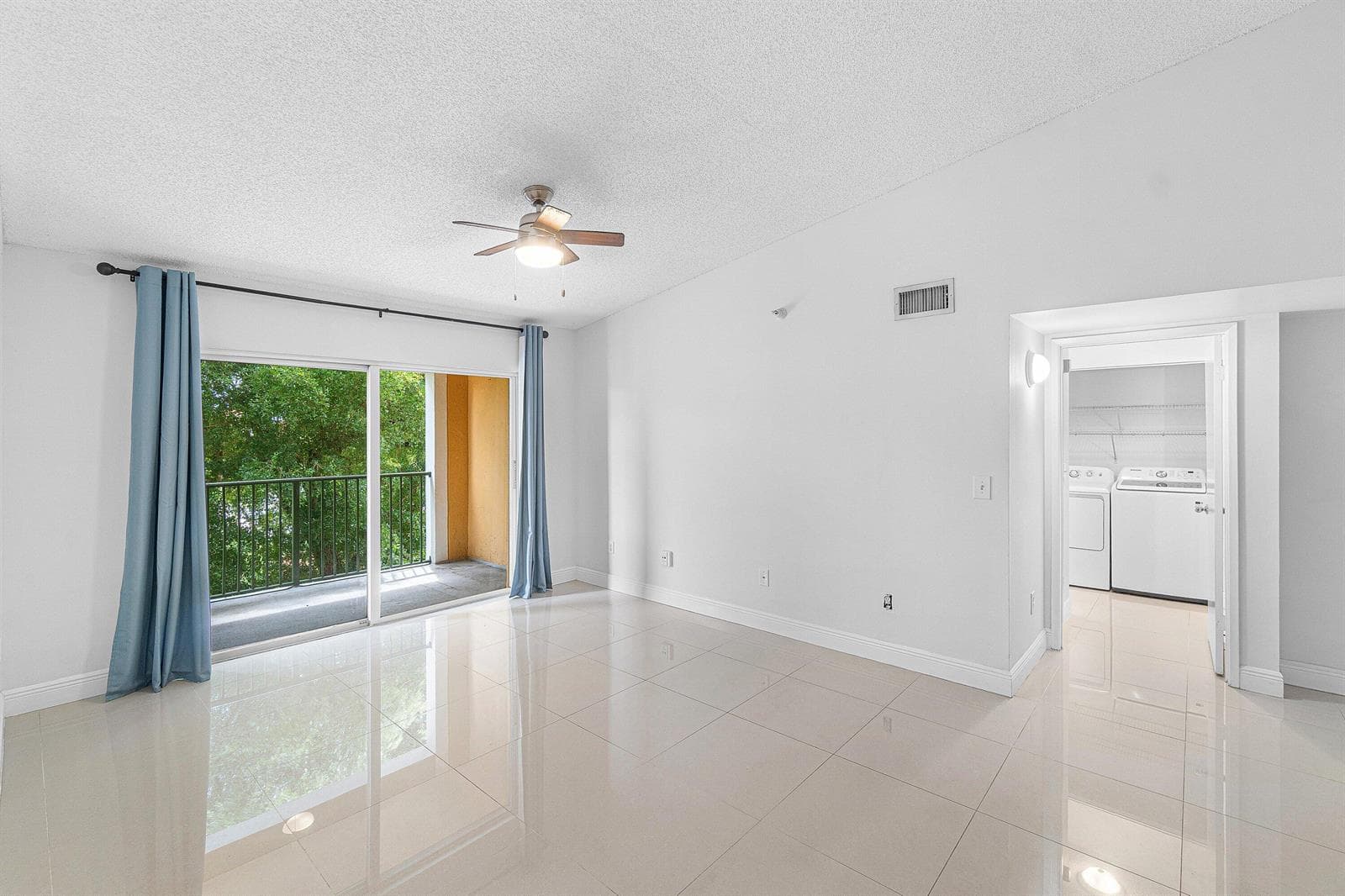 131 Yacht Club Way 307 photo 6