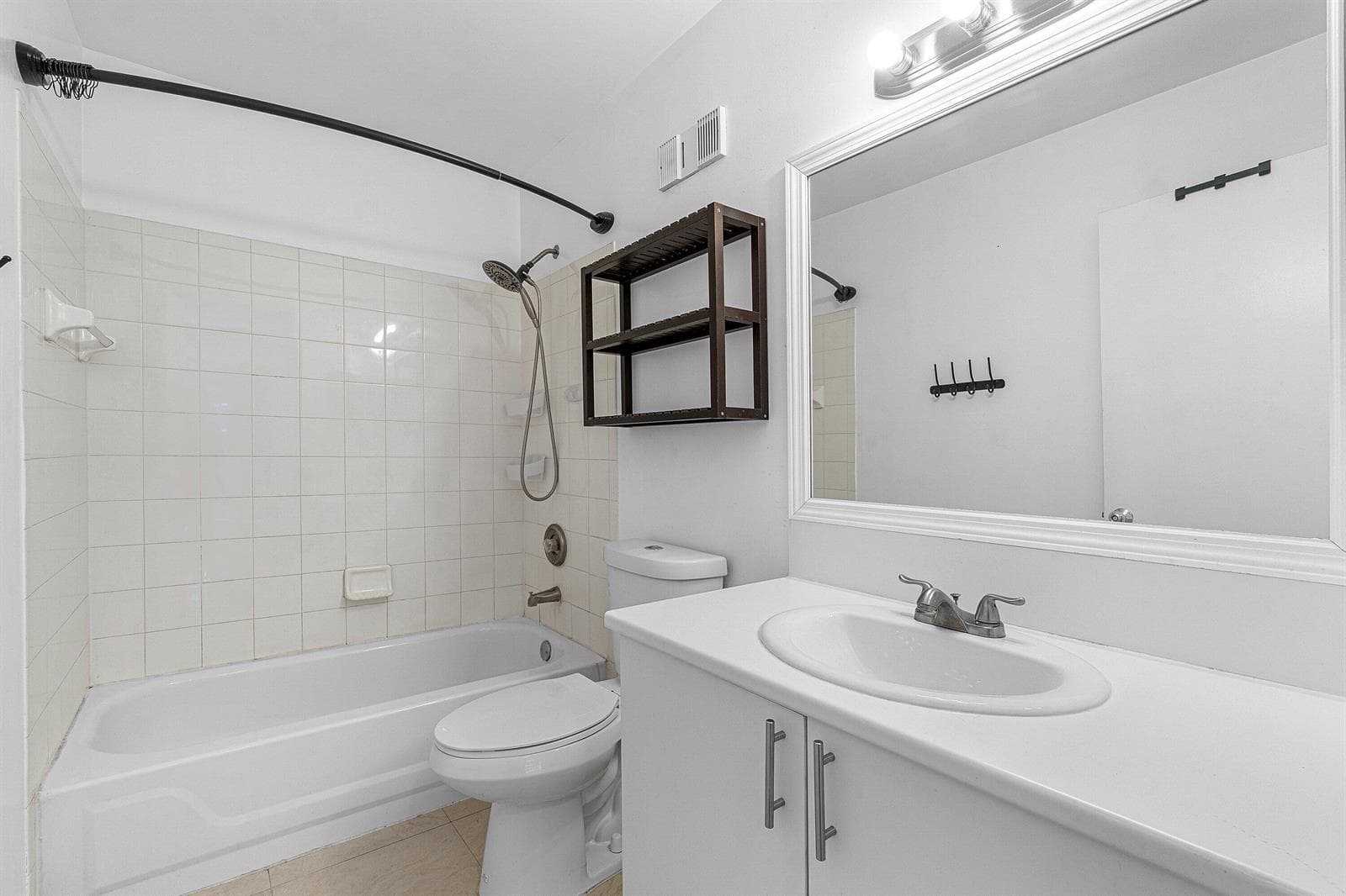 131 Yacht Club Way 307 photo 16