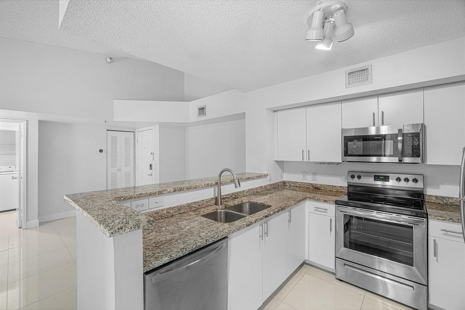 131 Yacht Club Way 307 photo 12