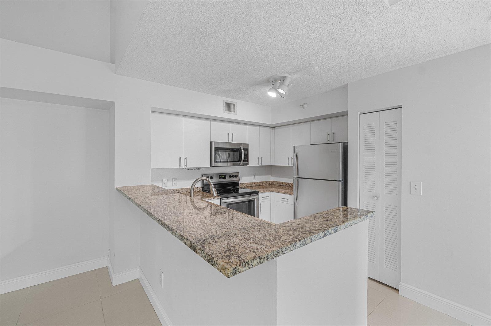 131 Yacht Club Way 307 photo 9