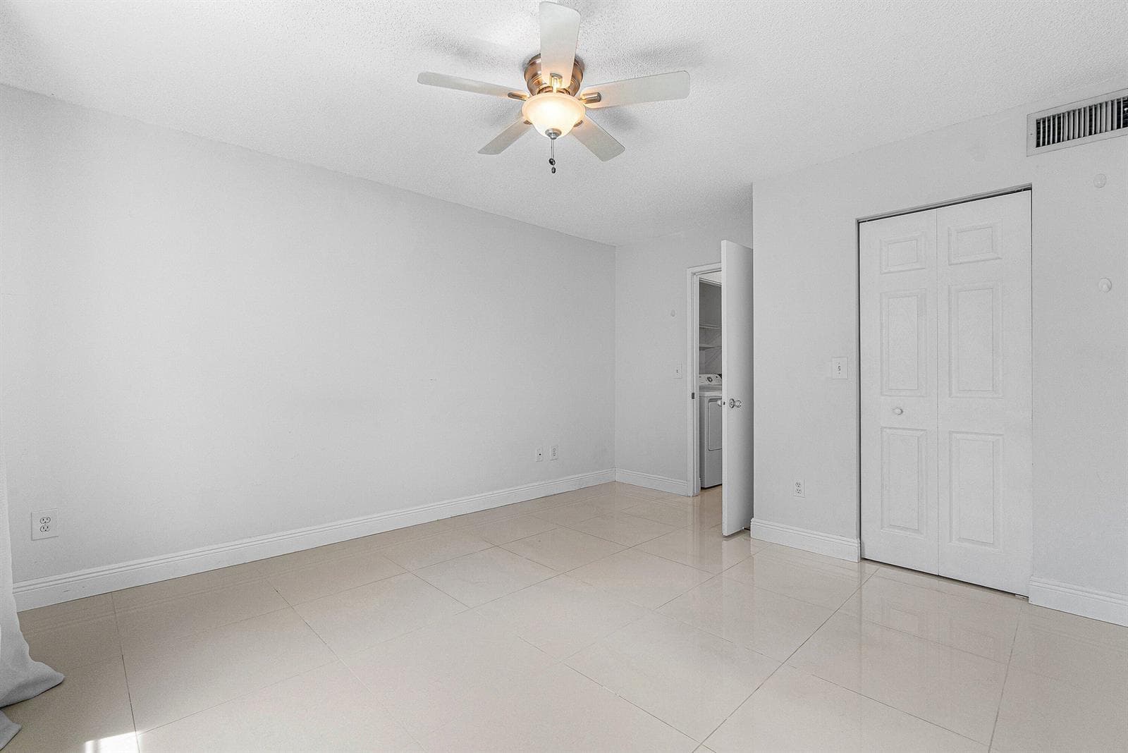 131 Yacht Club Way 307 photo 21