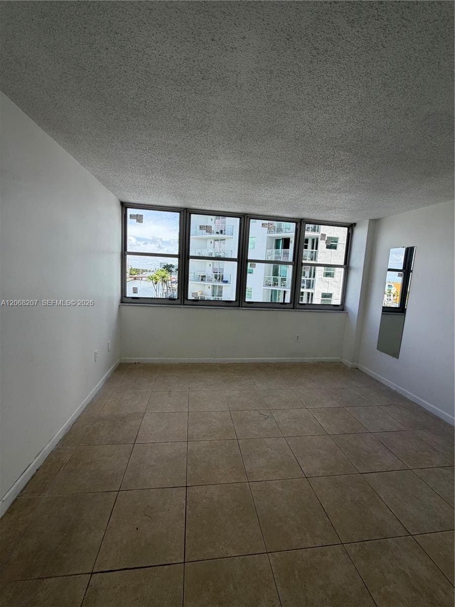 5838 Collins Ave 4A photo 4