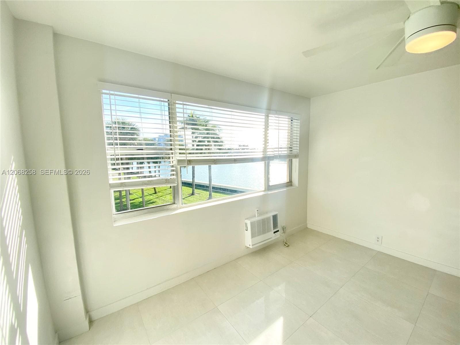 6484 Indian Creek Dr 205 photo 1