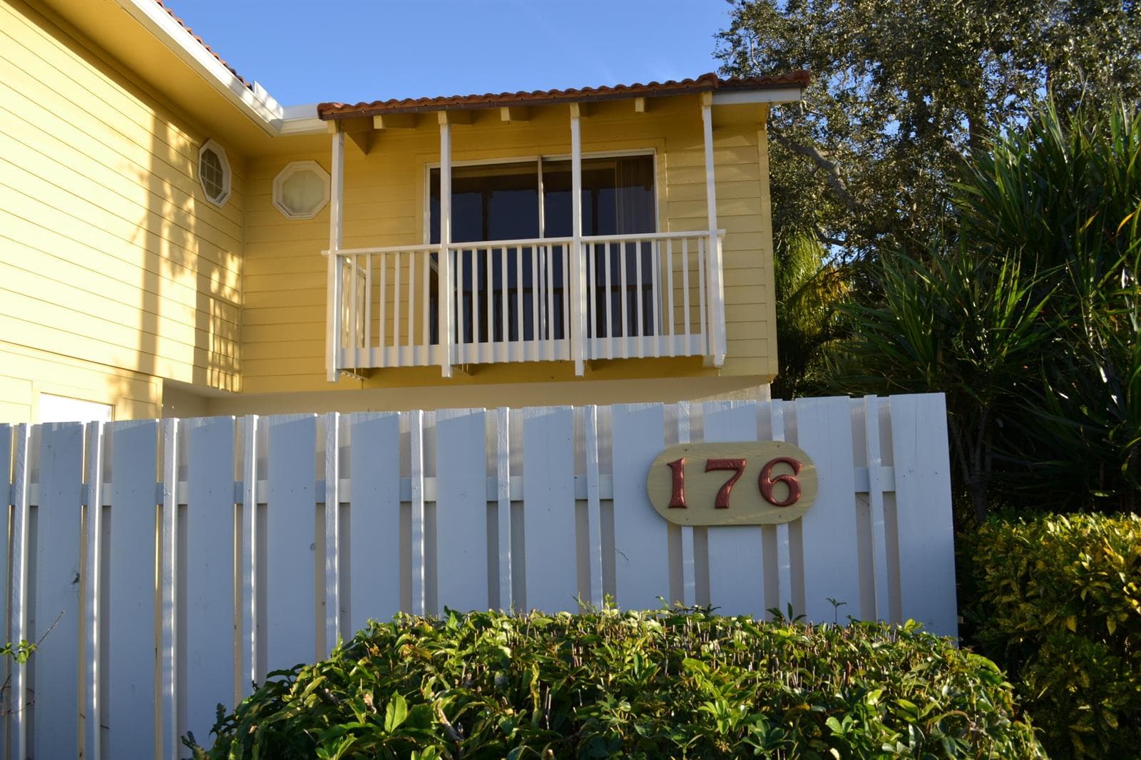 176 Seabreeze Circle photo 1
