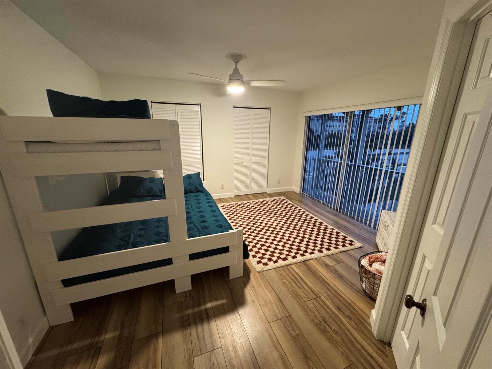 176 Seabreeze Circle photo 15
