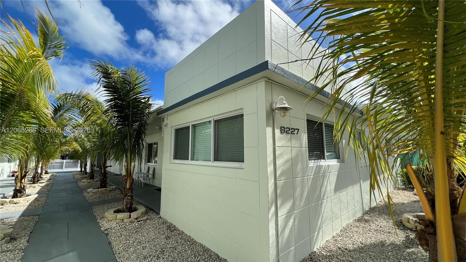 8227 Crespi Blvd 4 photo 23
