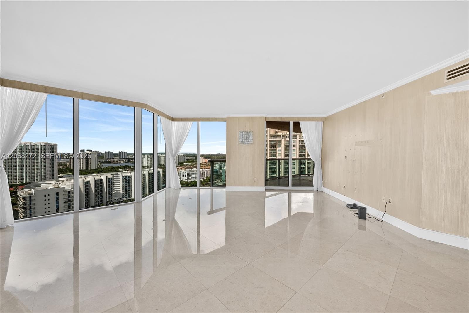3370 Hidden Bay Dr 2813 photo 9