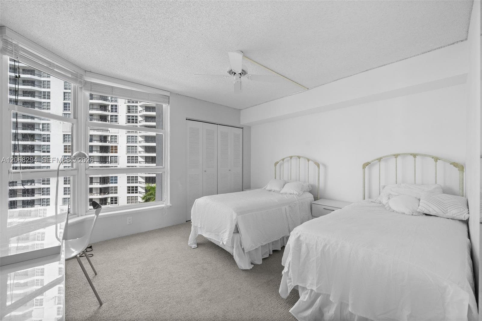 19101 NE 36th Ct 807 photo 14