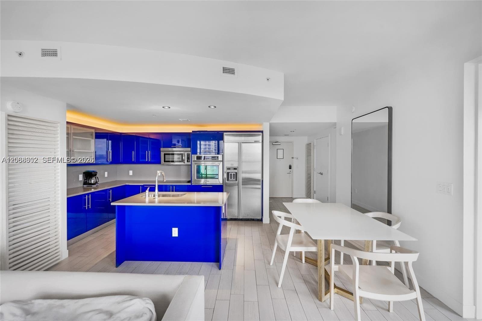 3101 Bayshore Dr 1808 photo 3