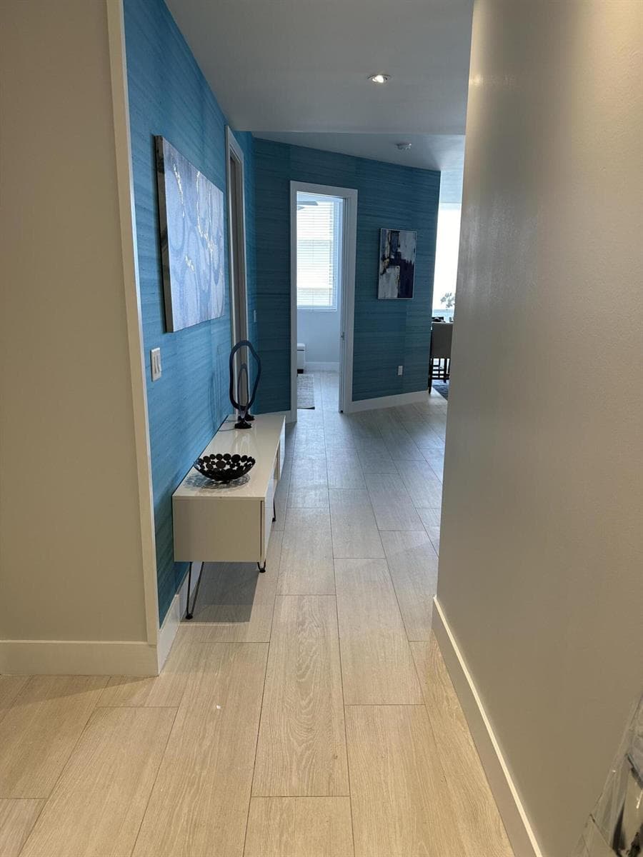1617 N Flagler Drive photo 1
