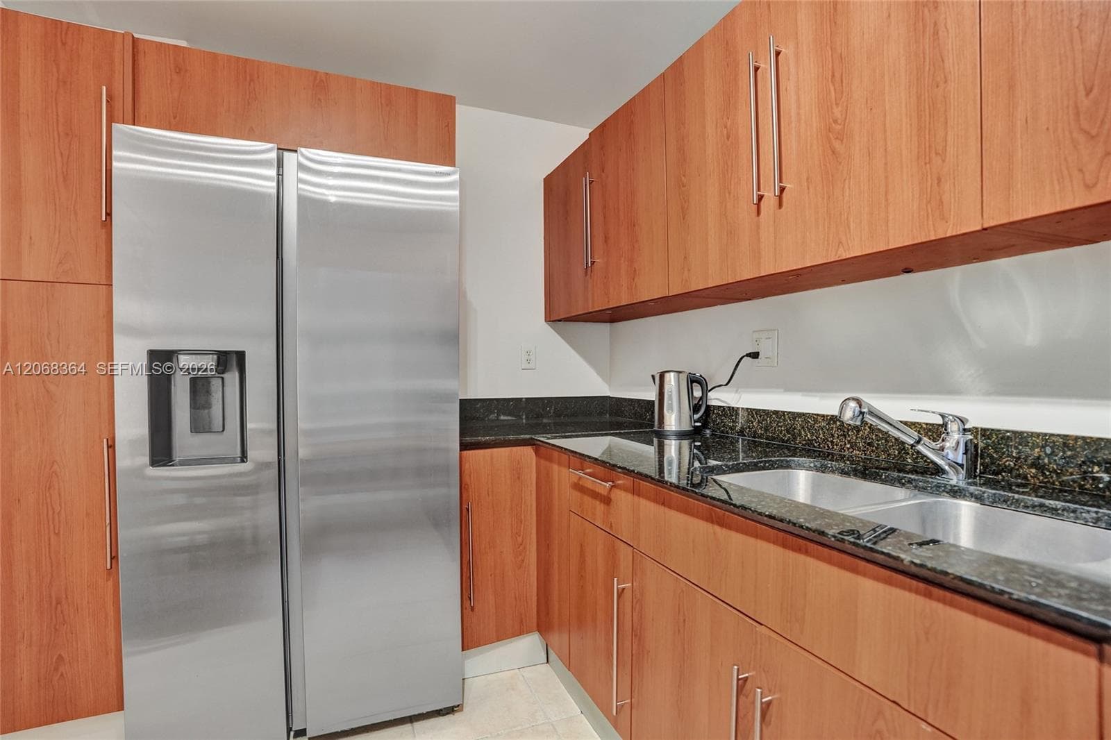 3000 S Ocean Dr 808 photo 8