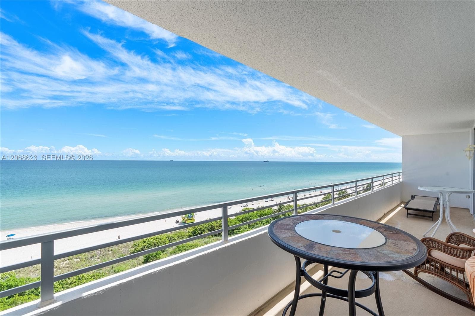 5555 Collins Ave 10K photo 1