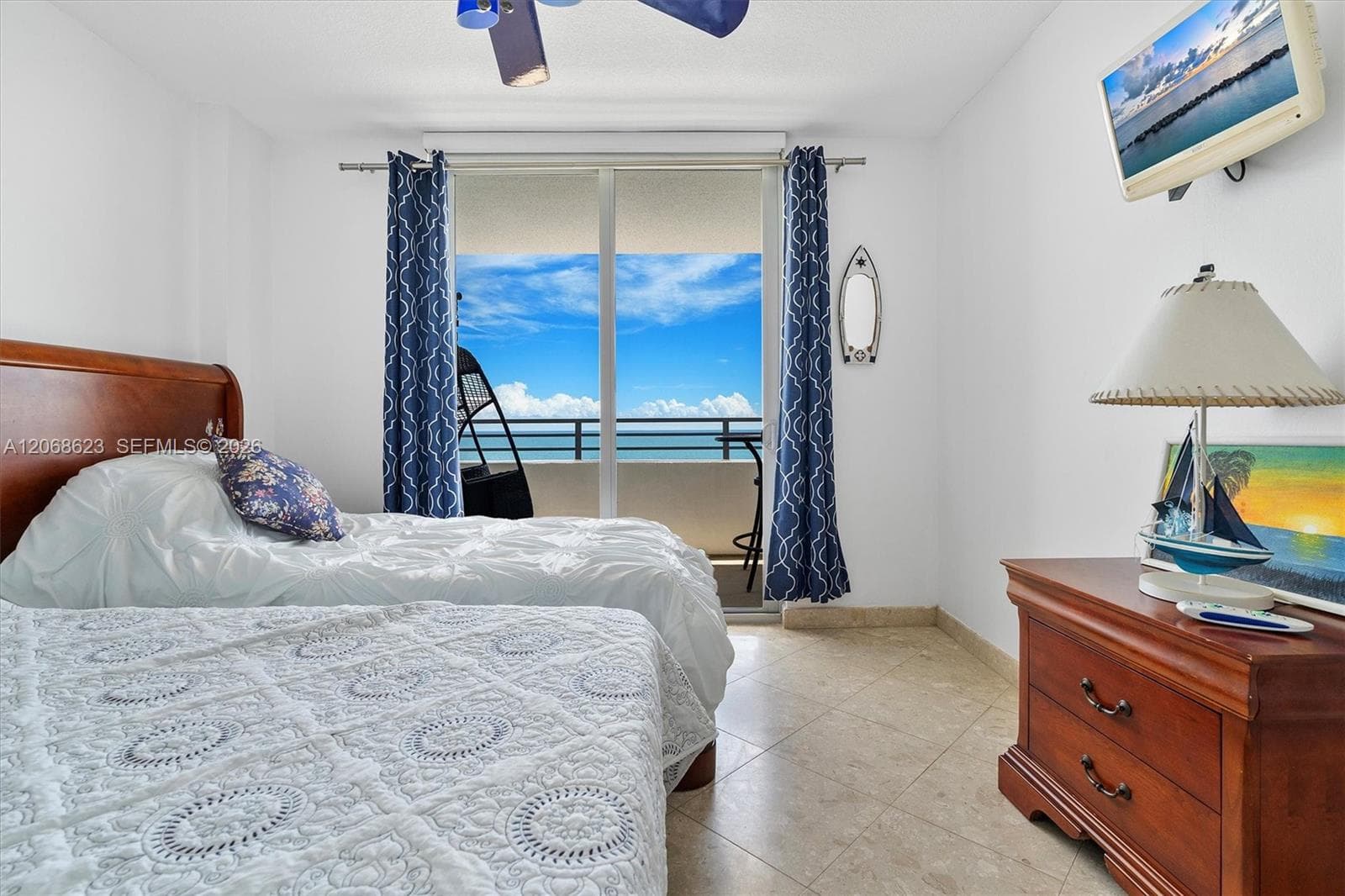5555 Collins Ave 10K photo 9