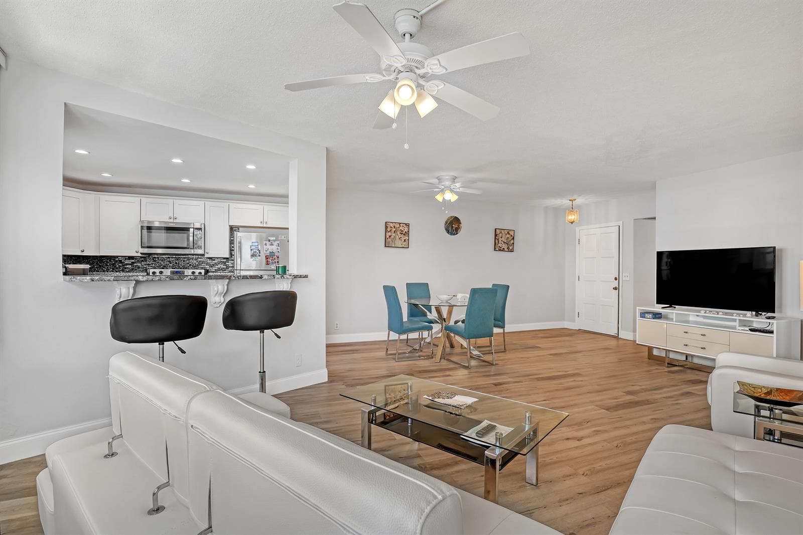 28 Yacht Club Drive 409 photo 7