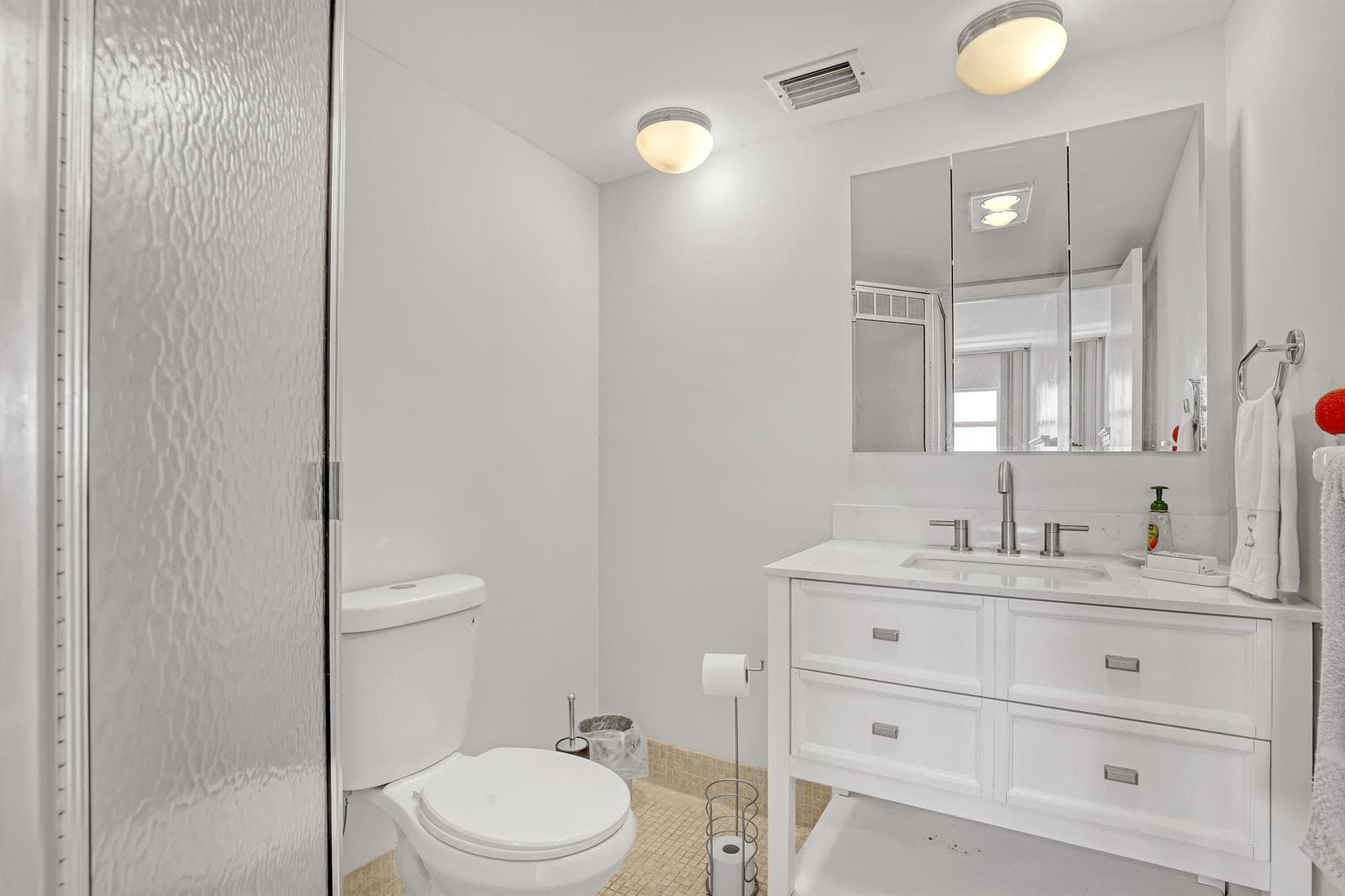 28 Yacht Club Drive 409 photo 11