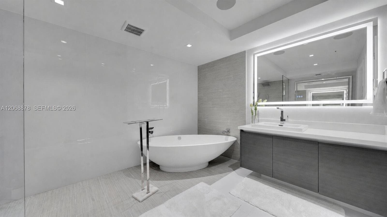 330 Sunny Isles Blvd 5-1107 photo 21