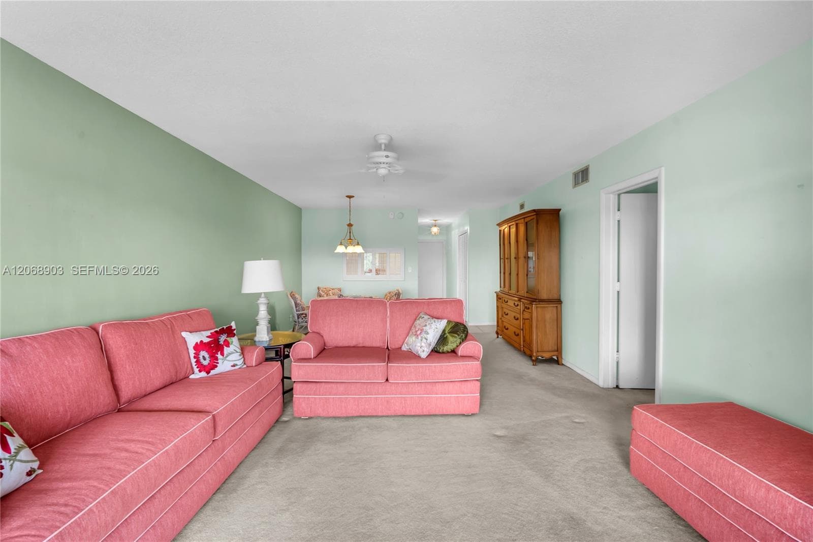 1100 SW 12th St 309 photo 18