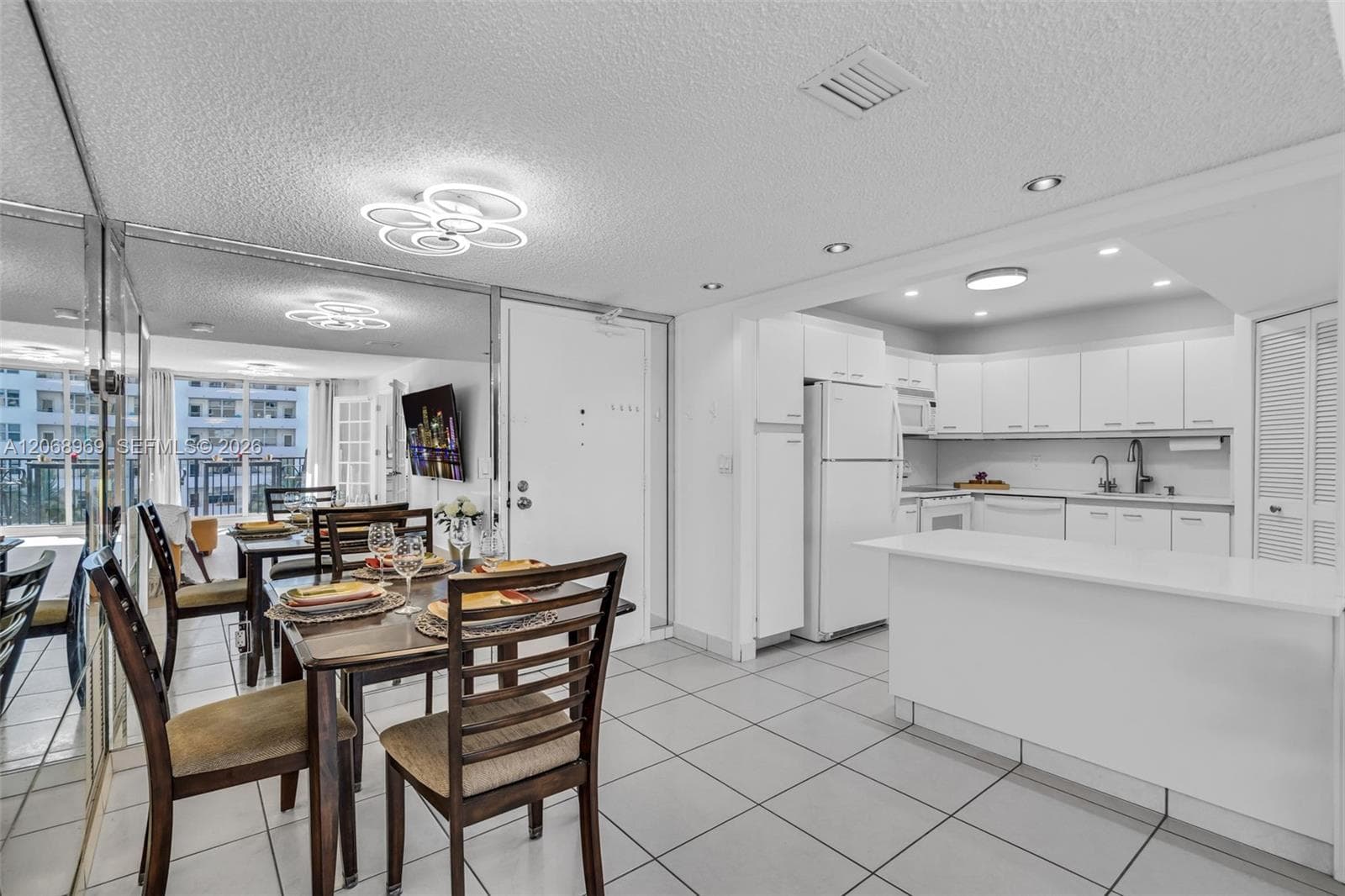 9273 Collins Ave 503 photo 4