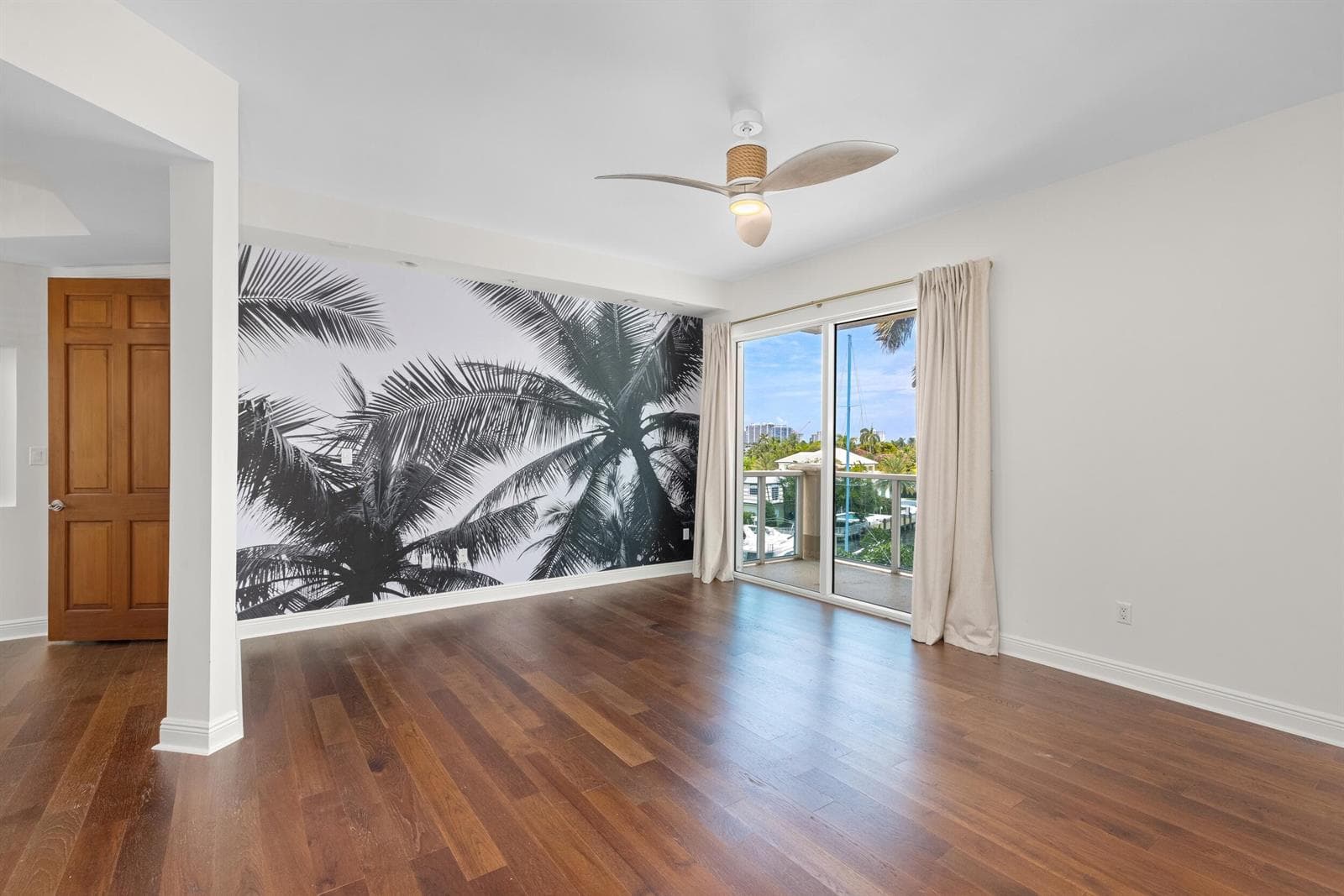 516 HENDRICKS Isle 4A photo 23