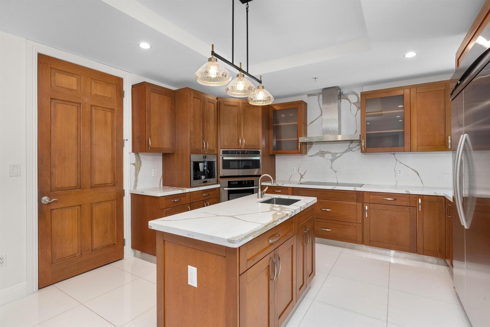 516 HENDRICKS Isle 4A photo 14