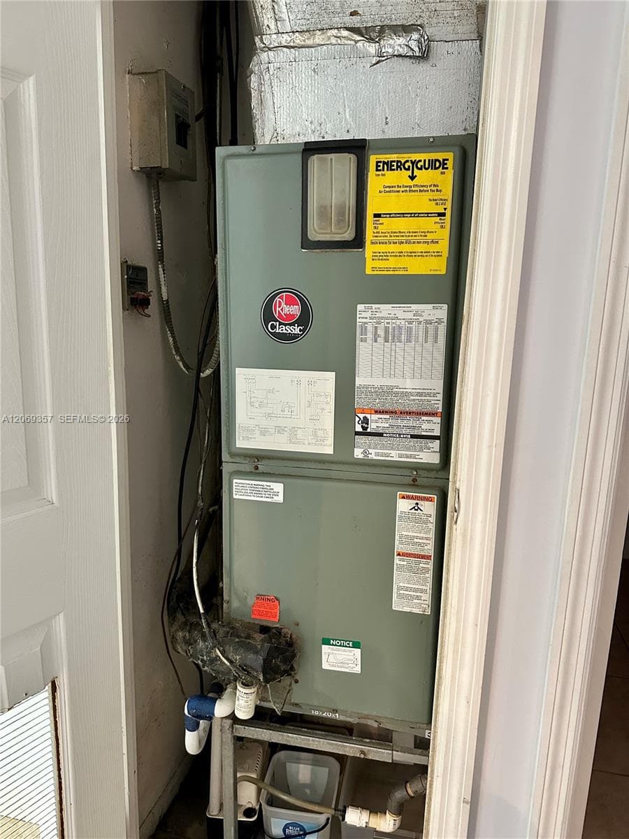 3401 N Country Club Dr EI-216 photo 23