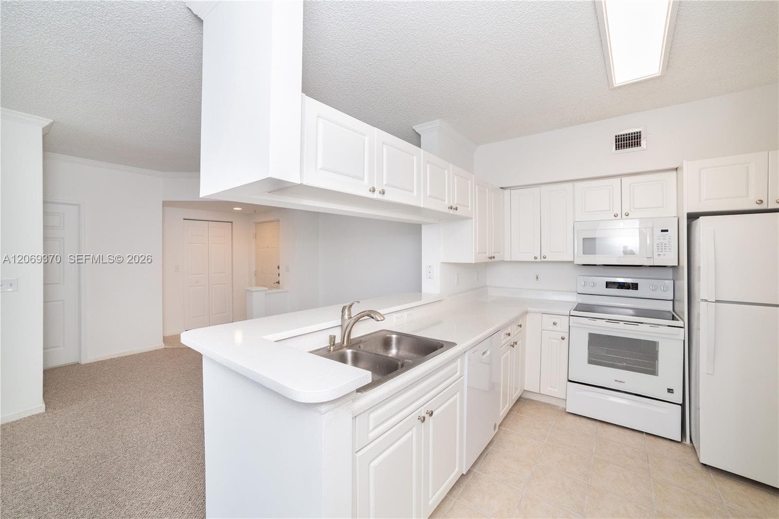 17100 N Bay Rd 1407 photo 22