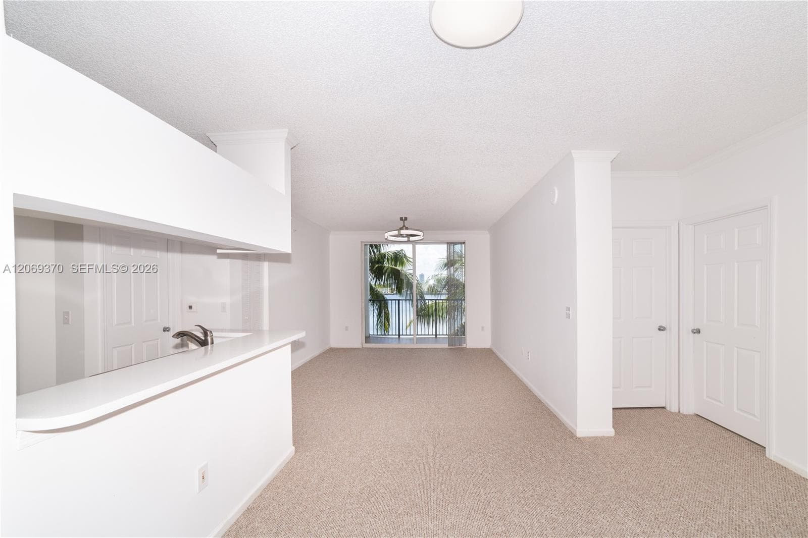 17100 N Bay Rd 1407 photo 3