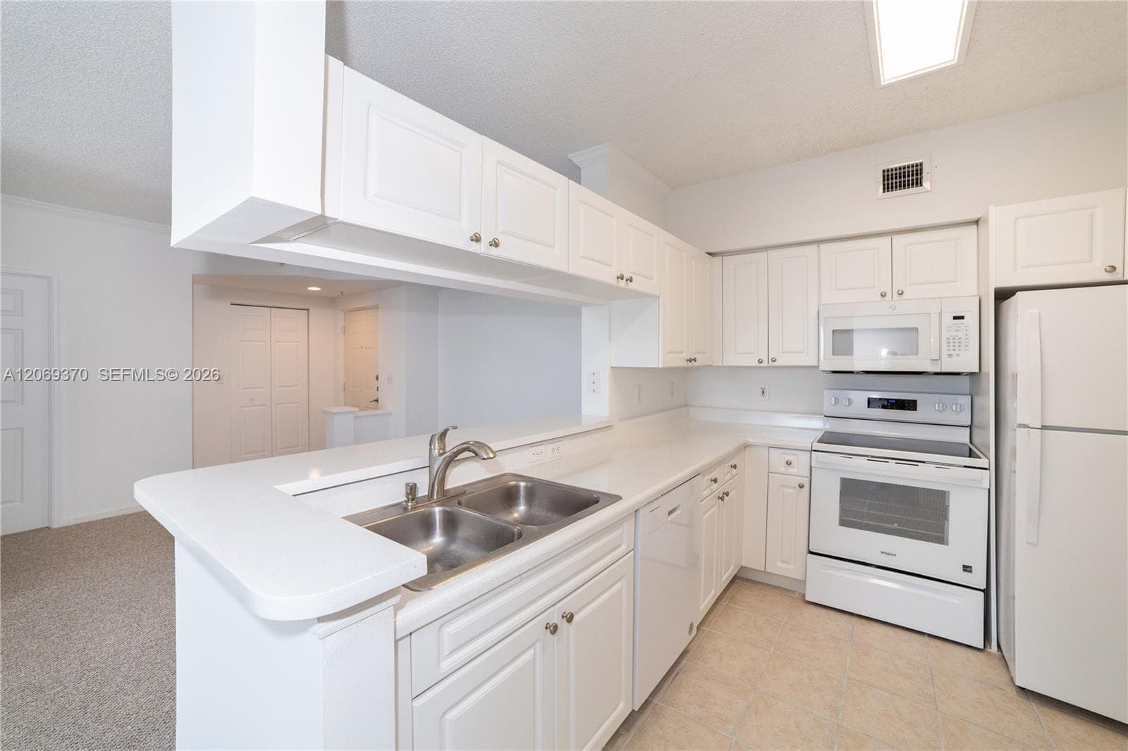 17100 N Bay Rd 1407 photo 21