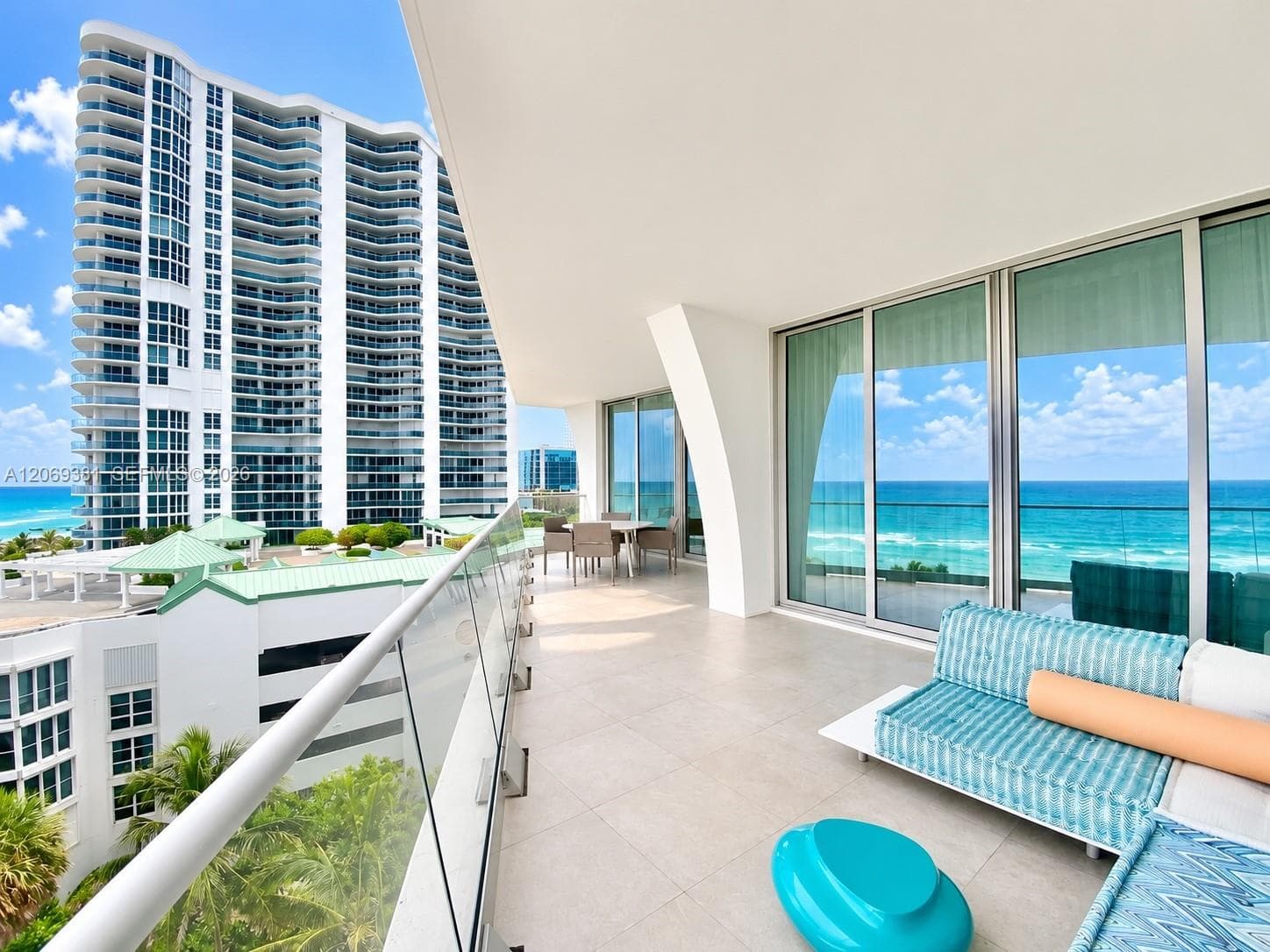16901 Collins Ave 701 photo 4