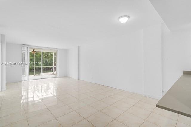 3660 NE 166th St 114 photo 2