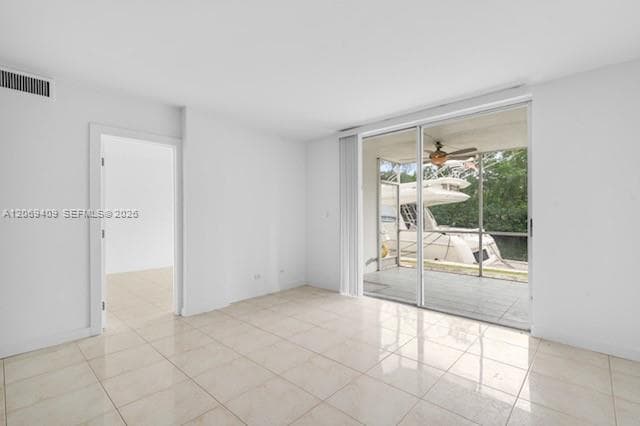 3660 NE 166th St 114 photo 17
