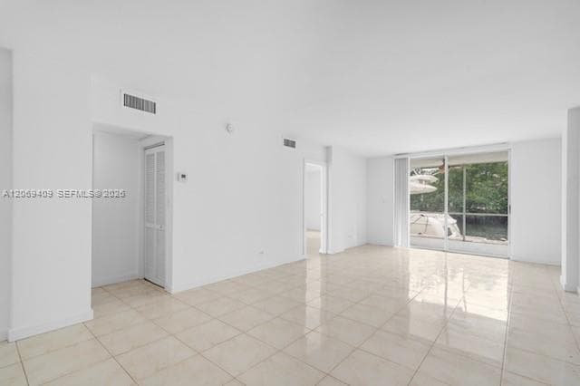 3660 NE 166th St 114 photo 15
