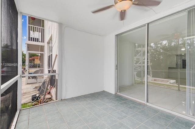 3660 NE 166th St 114 photo 4
