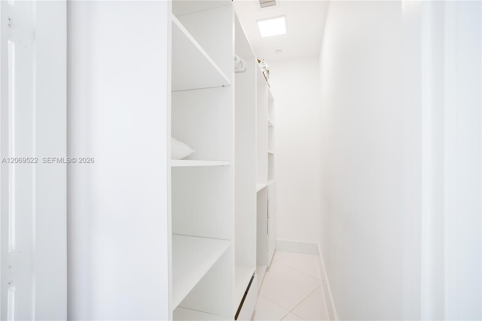 15901 Collins Ave 707 photo 20