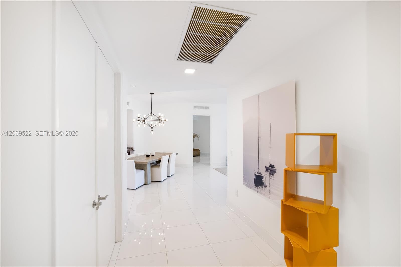 15901 Collins Ave 707 photo 4