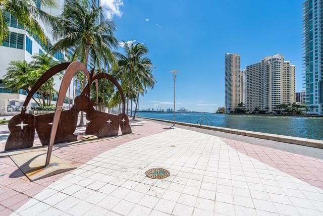 300 S Biscayne Blvd T-2416 photo 17