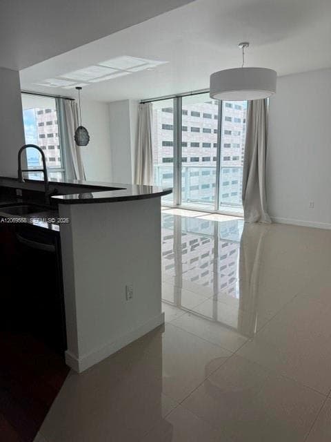 300 S Biscayne Blvd T-2416 photo 3