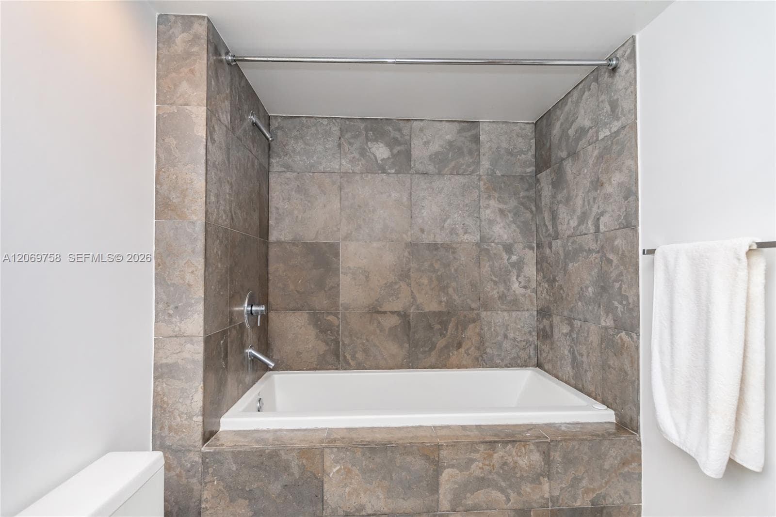 475 Brickell Ave 2908 photo 15