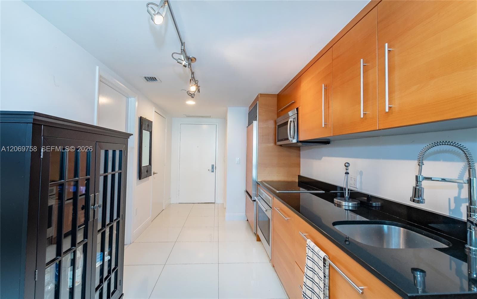 475 Brickell Ave 2908 photo 11