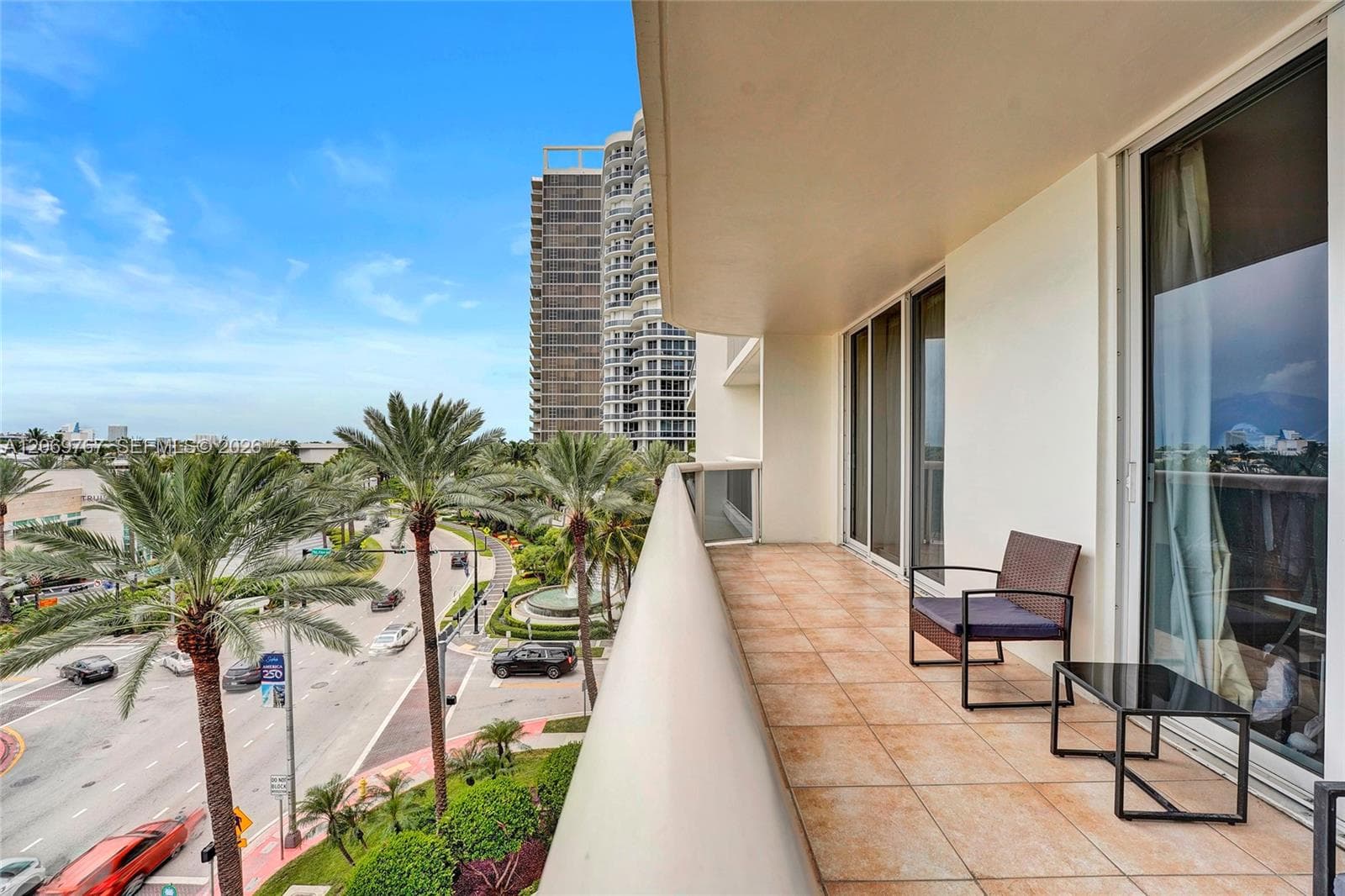 9595 N Collins Ave. 5NG photo 13