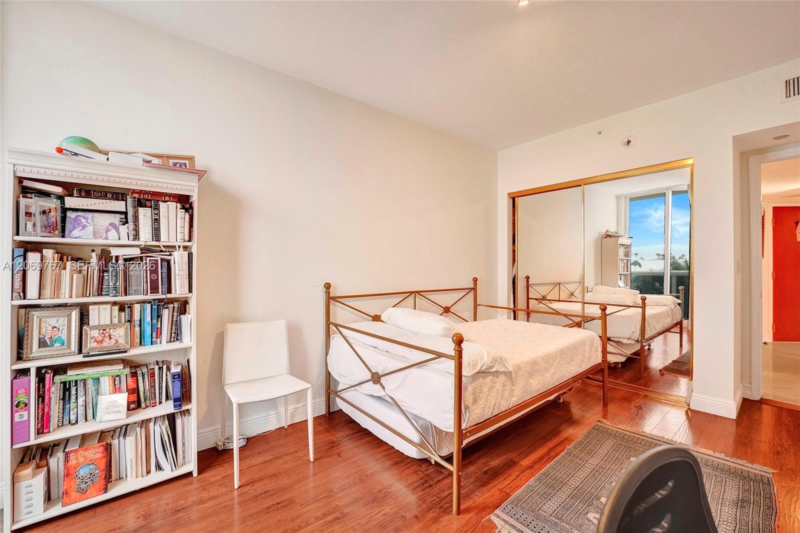 9595 N Collins Ave. 5NG photo 9