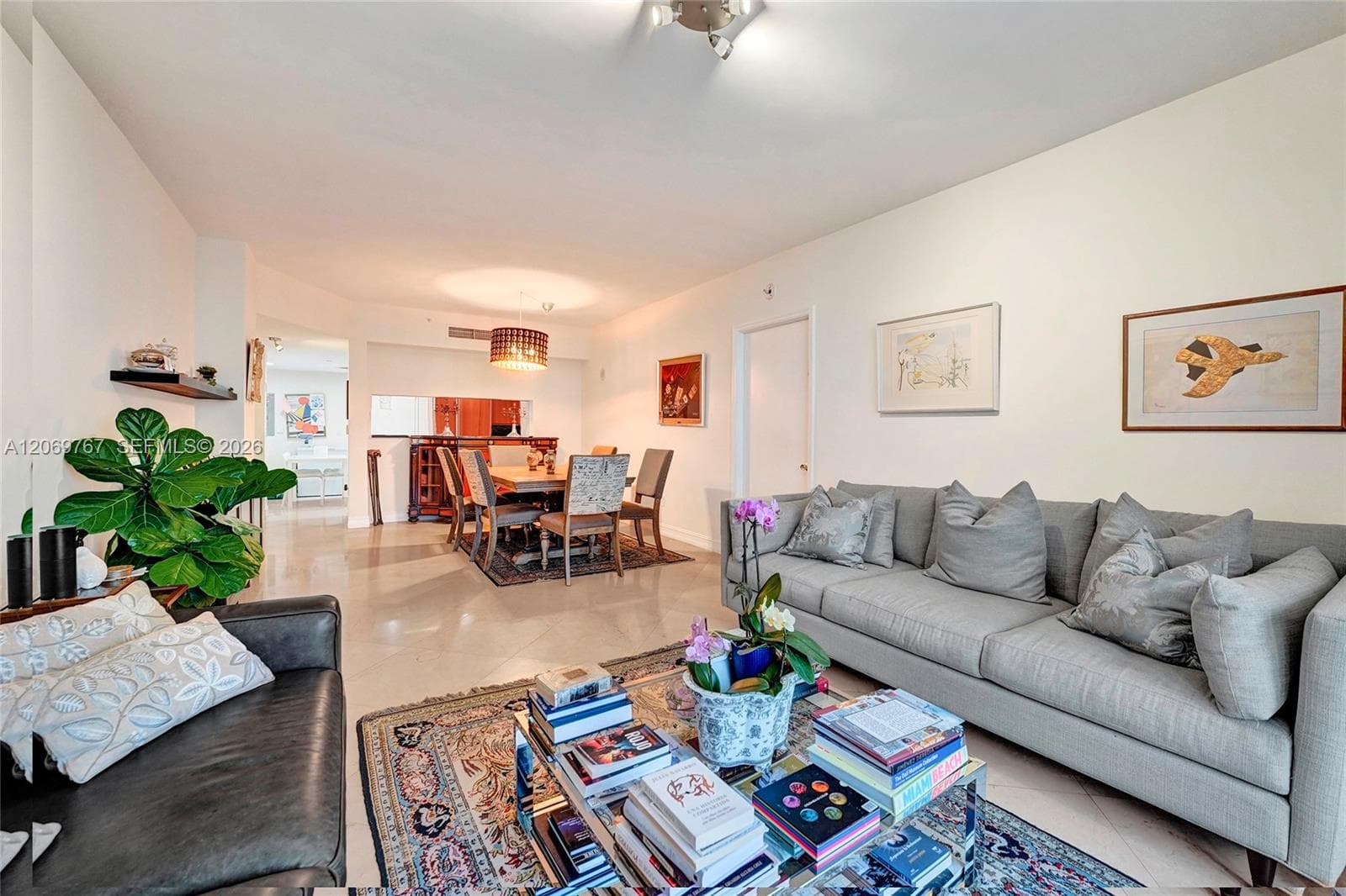 9595 N Collins Ave. 5NG photo 25