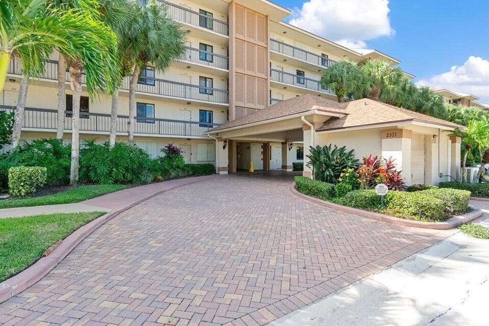 2101 Marina Isle Way 203 photo 23