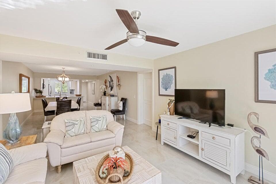 2101 Marina Isle Way 203 photo 13