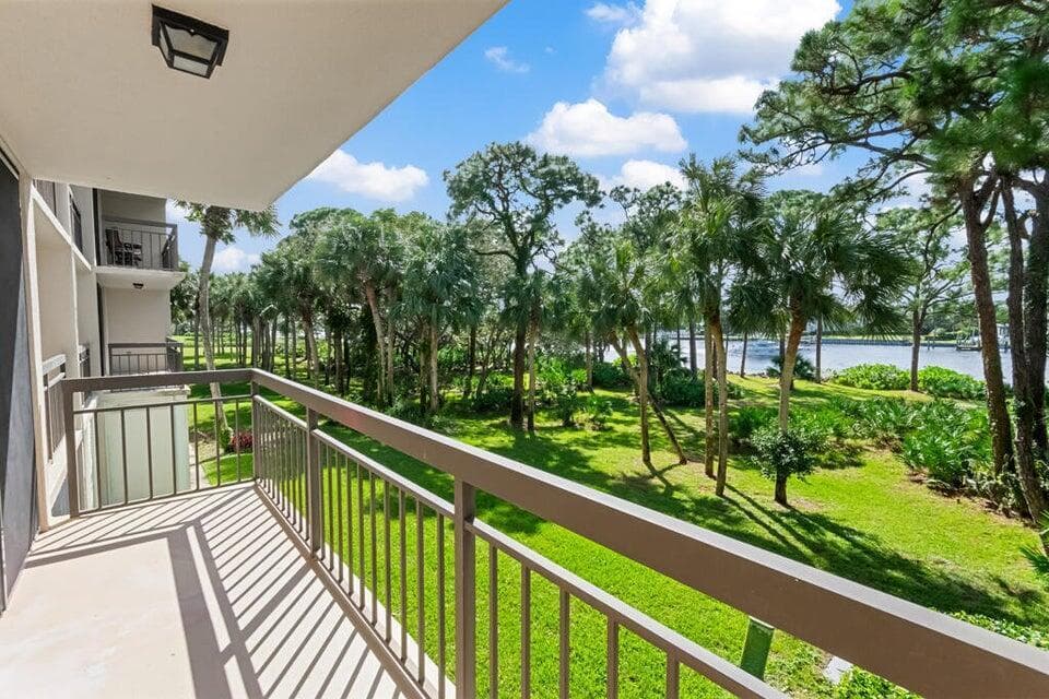 2101 Marina Isle Way 203 photo 12