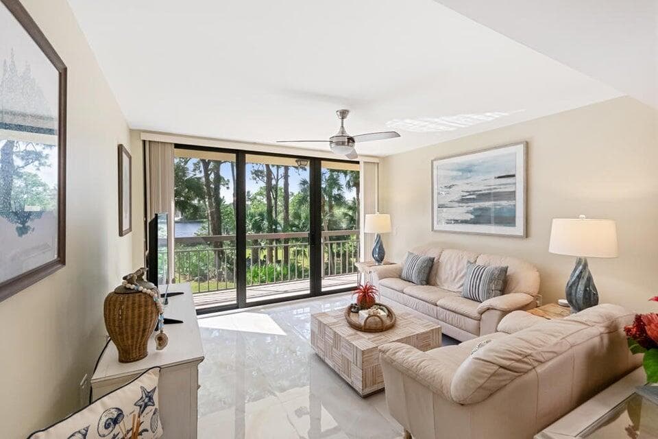2101 Marina Isle Way 203 photo 10